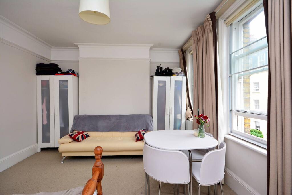 Studio flat for rent