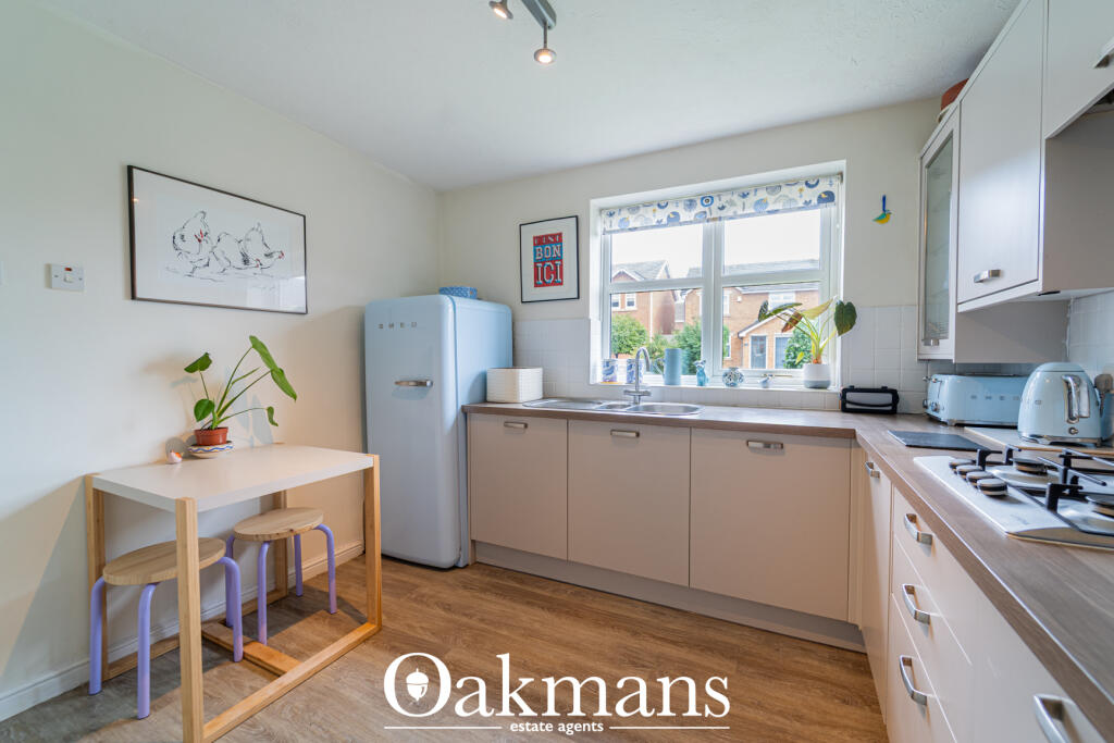 House in Bromsgrove, Lowes Hill - More