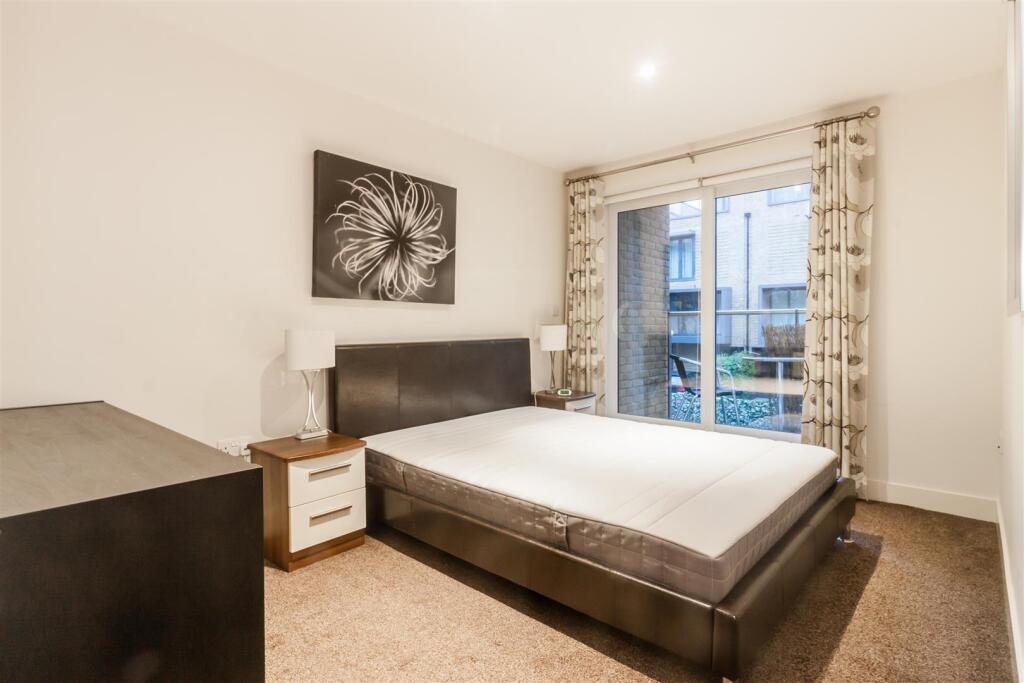 Apartment in London - View 3