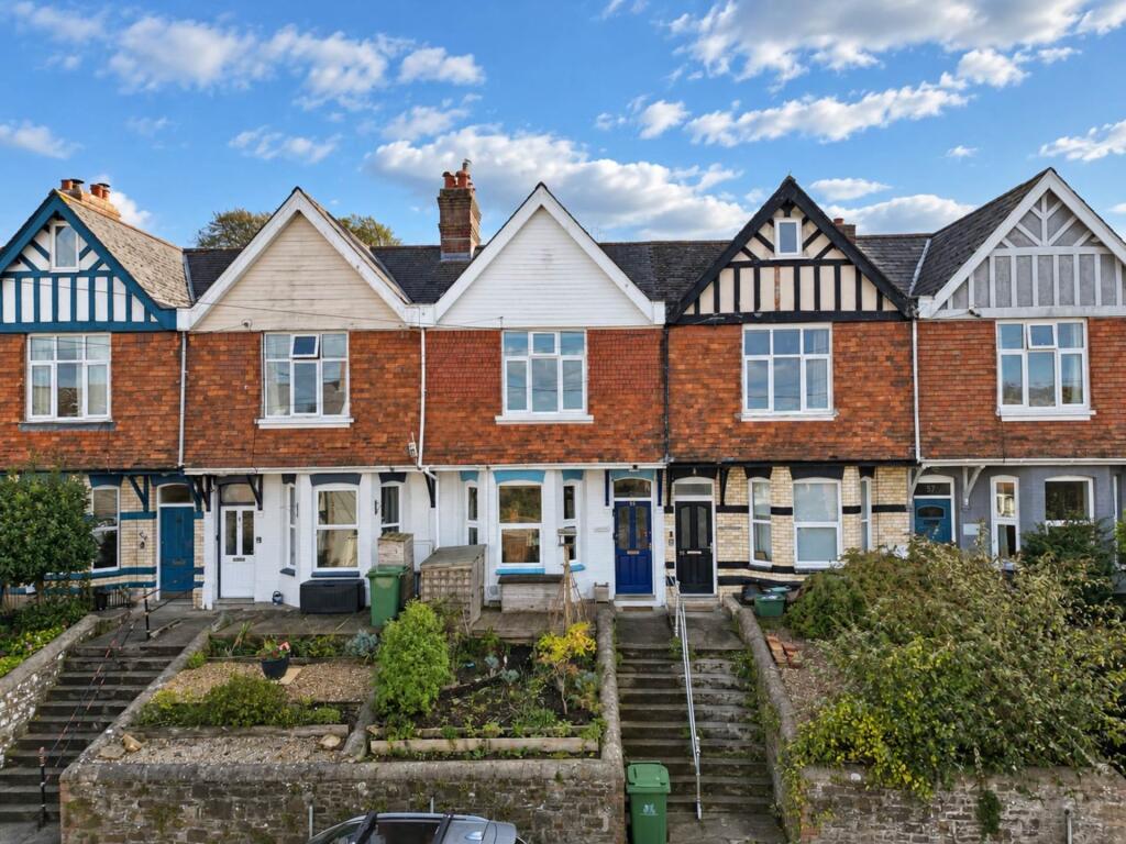 2-bed terraced on Elm Grove, Bideford, £200,000