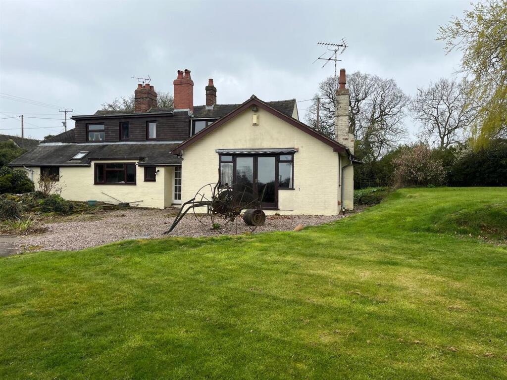 Cottage Farm, Sandon Bank, Stafford photo 3