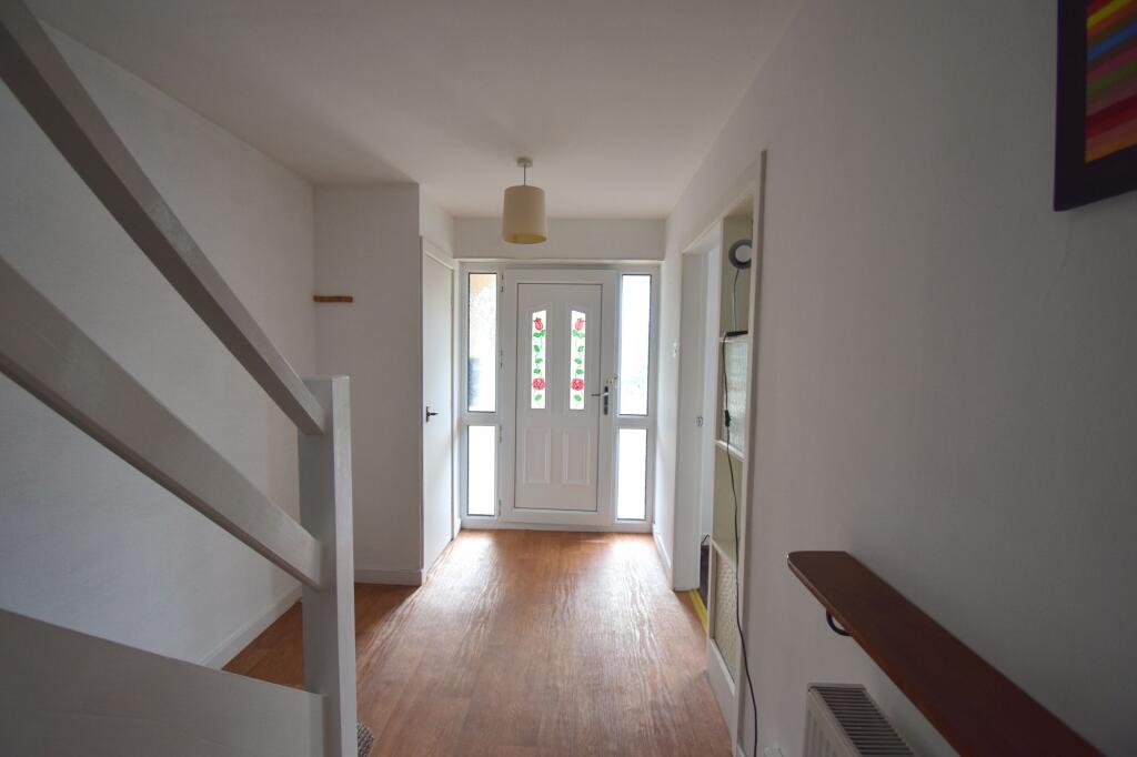 House in High Peak, Low Leighton, New Mills - View 2