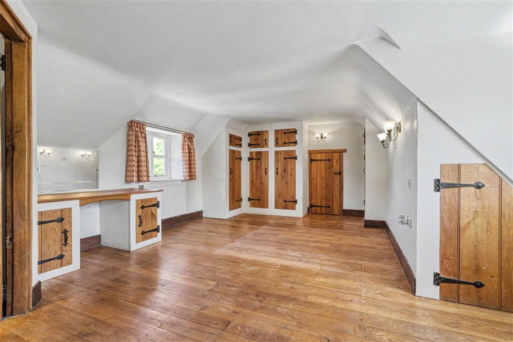 House in Dorchester - More