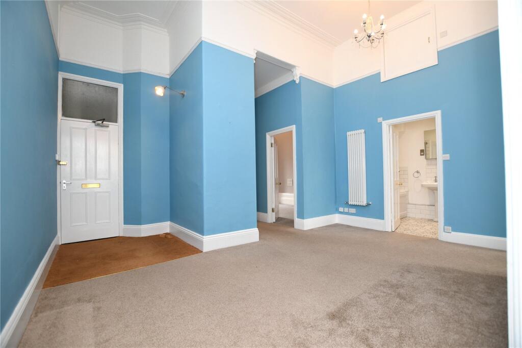 Apartment in Bristol - More