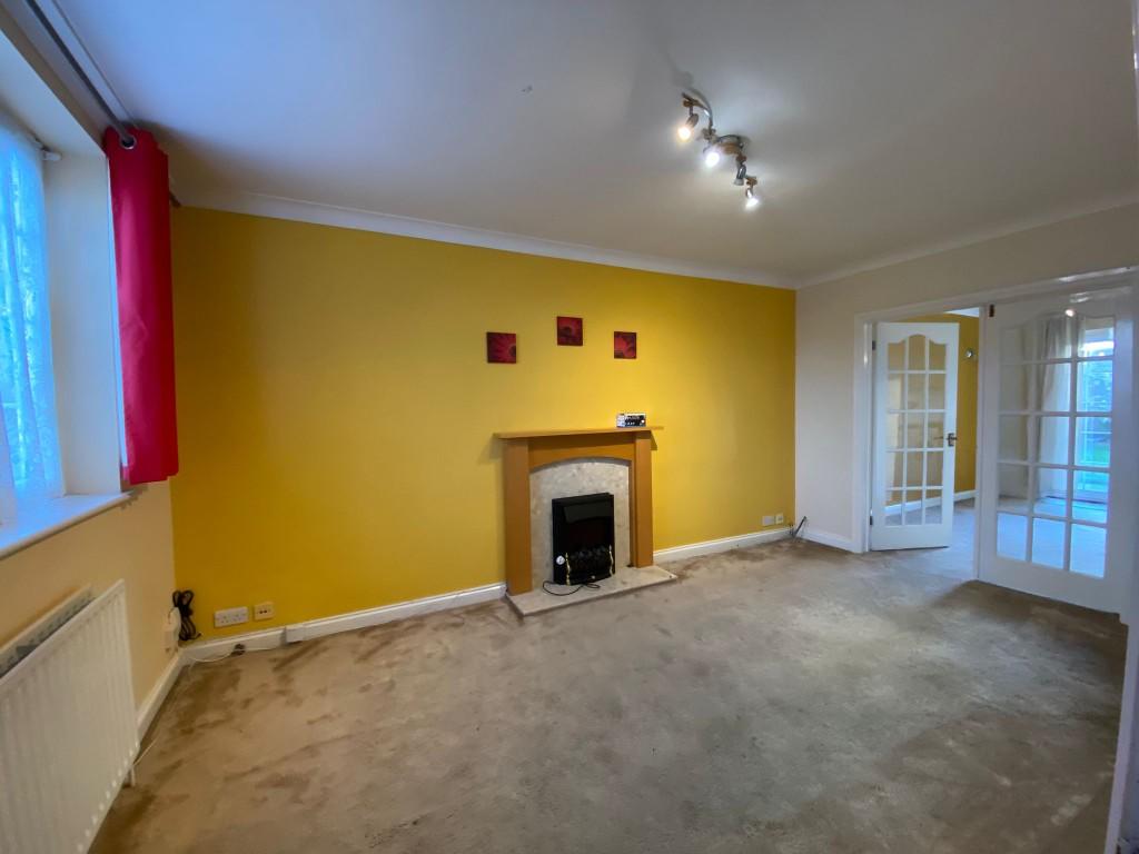 Hetherington Close, Slough, Berkshire, SL2 photo 4