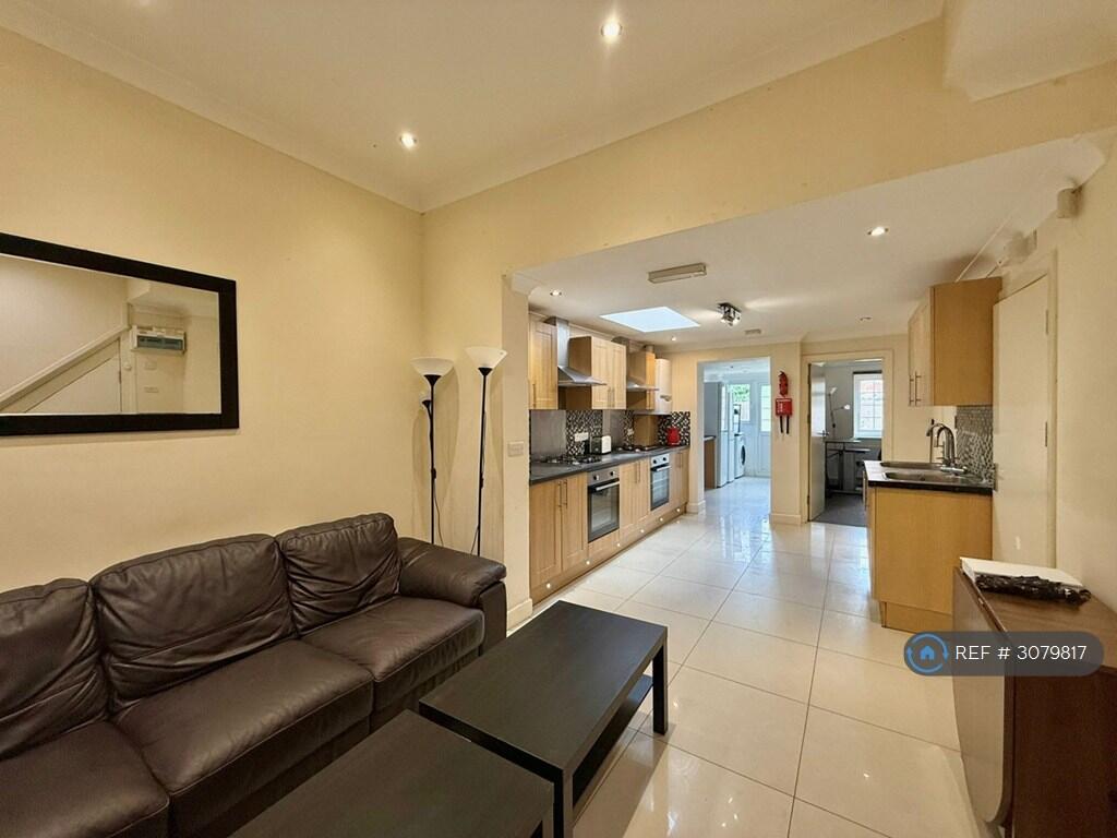 Main image of property: Blenheim Road, Reading, RG1