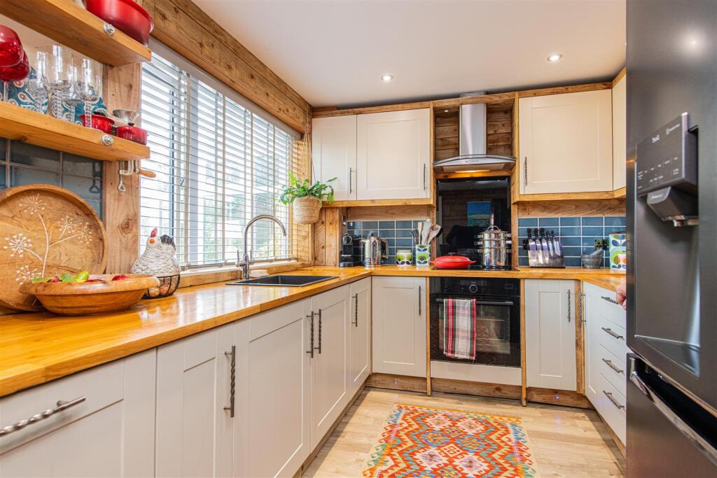 House in Harborough, Leicestershire - More