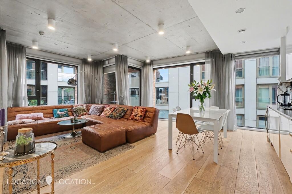 Main image of property: Mentmore Terrace, London, E8
