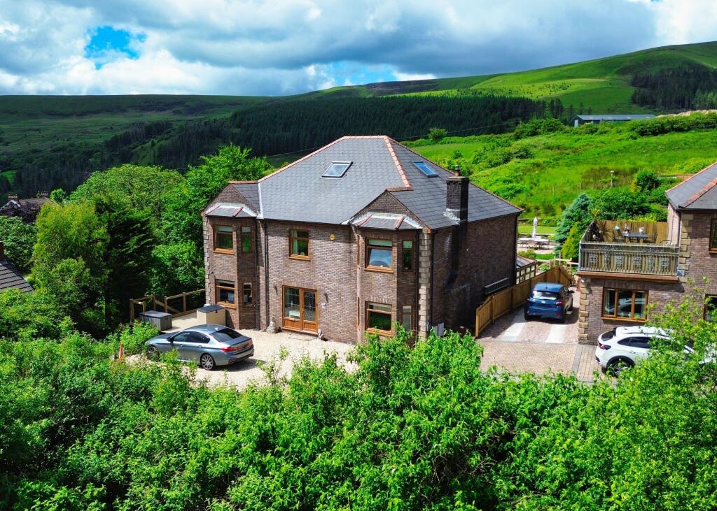 Main image of property: Rhodfa's Machlud, Nantymoel, CF32