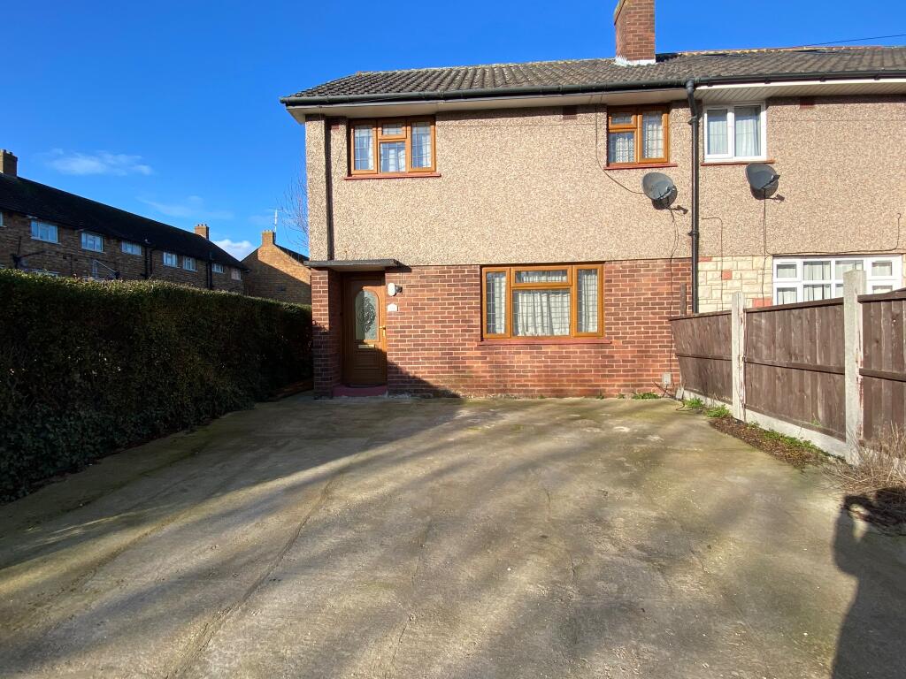 Main image of property: Thatches Grove, Romford RM6 5LJ