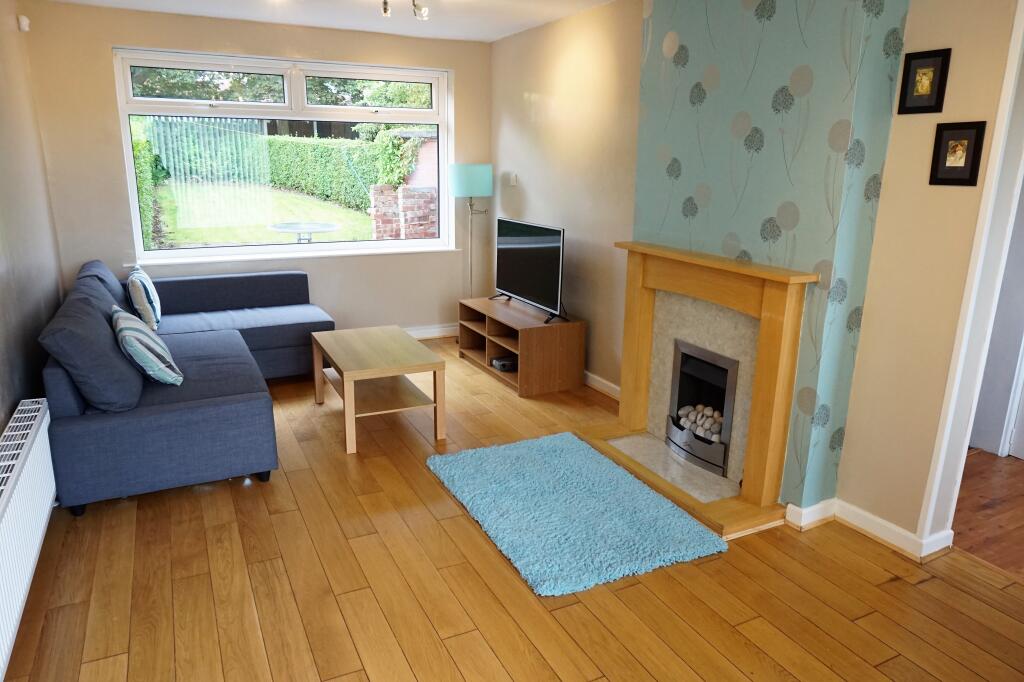 Main image of property: 124 Latchmere View, Leeds, LS16 5DT