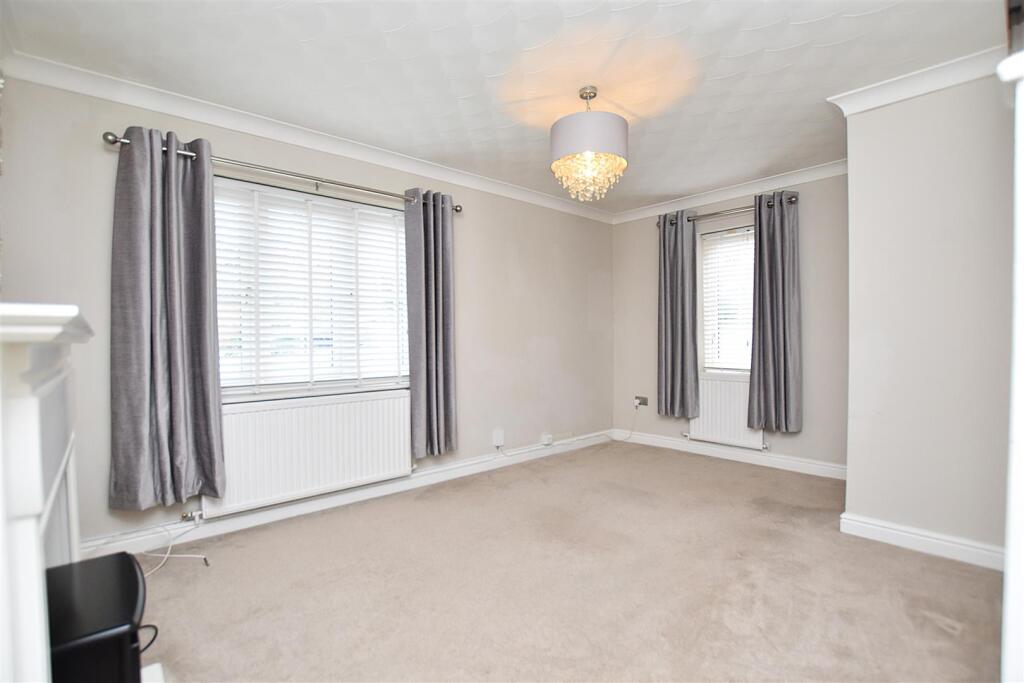 Foxwood Drive, Wrexham photo 3
