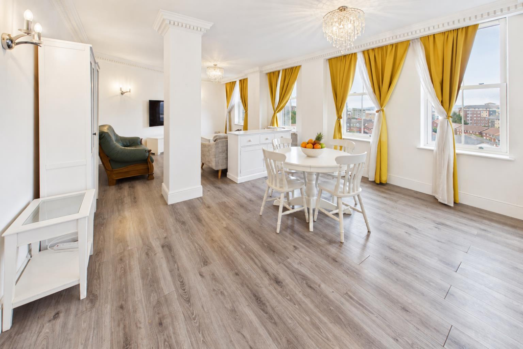Apartment in Southampton - View 2