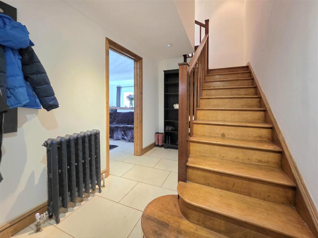 House in South Holland, Spalding - More