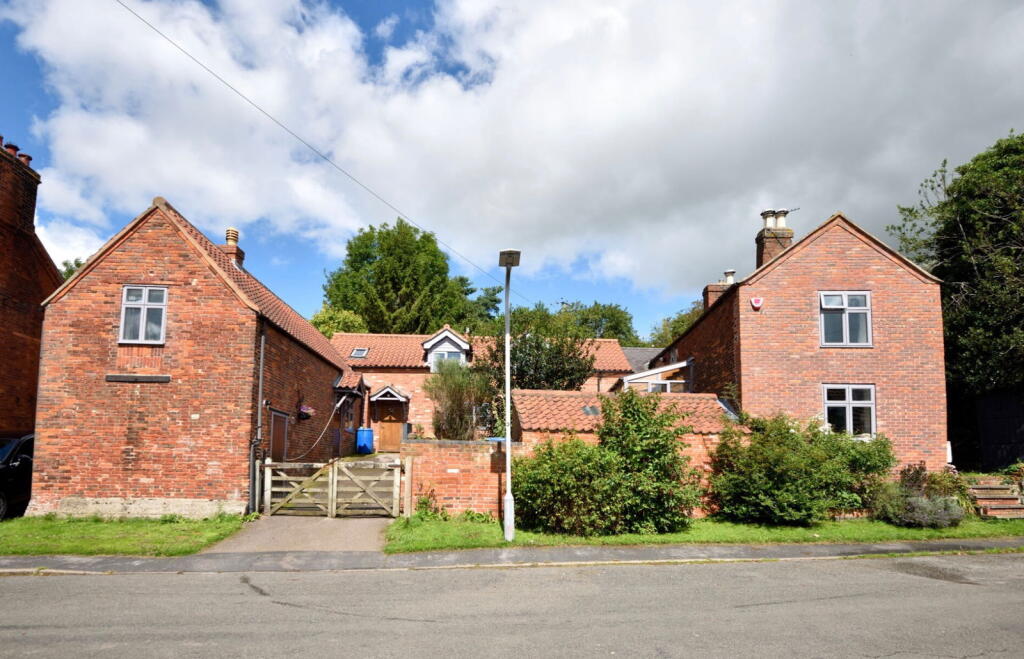 5-bed detached on Hill View, Top Green, Upper Broughton, £650,000