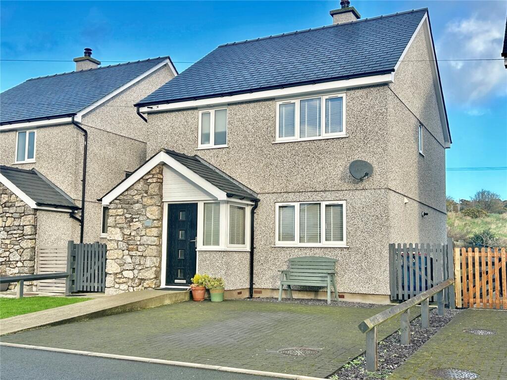 Main image of property: Llwyn Helyg, Amlwch, Isle of Anglesey, LL68