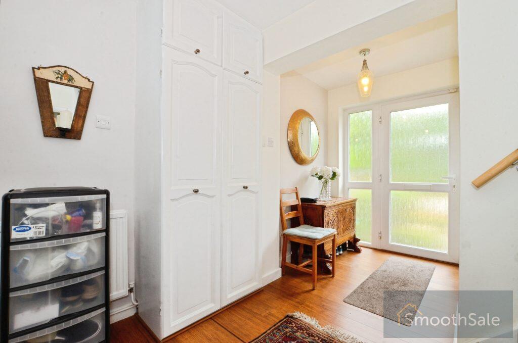 House in St Albans, Jersey Farm, Sandridge - View 3