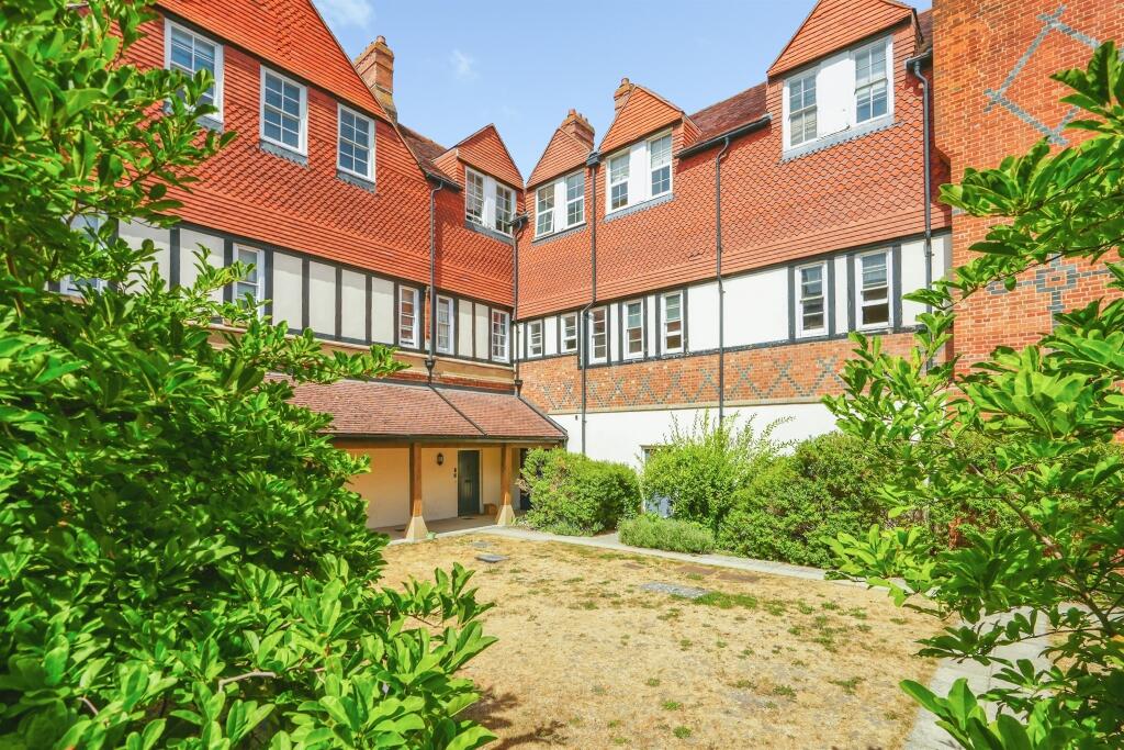 Main image of property: St. Mary's, Wantage