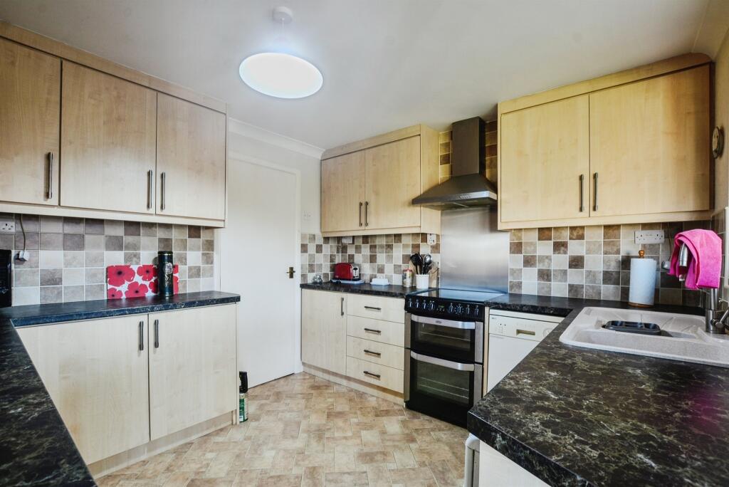 Buckingham Drive, Chapel St. Leonards, Skegness photo 2