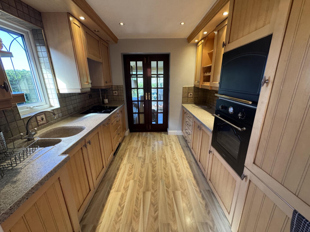 House in Wigan, Thornhill - View 5