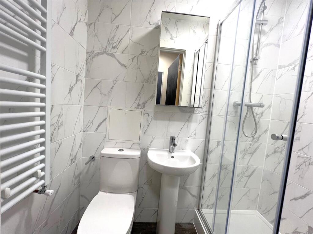 1 bedroom house share for rent