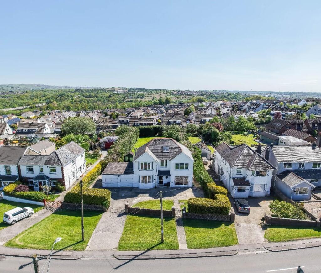 Main image of property: Pen-Yr-Heol, Pen-Y-Fai, Bridgend County Borough, CF31 4ND