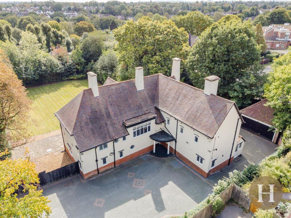 House in Birmingham, The Calthorpe Estate, Harborne - View 4