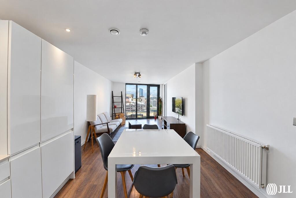 Apartment in London - View 5