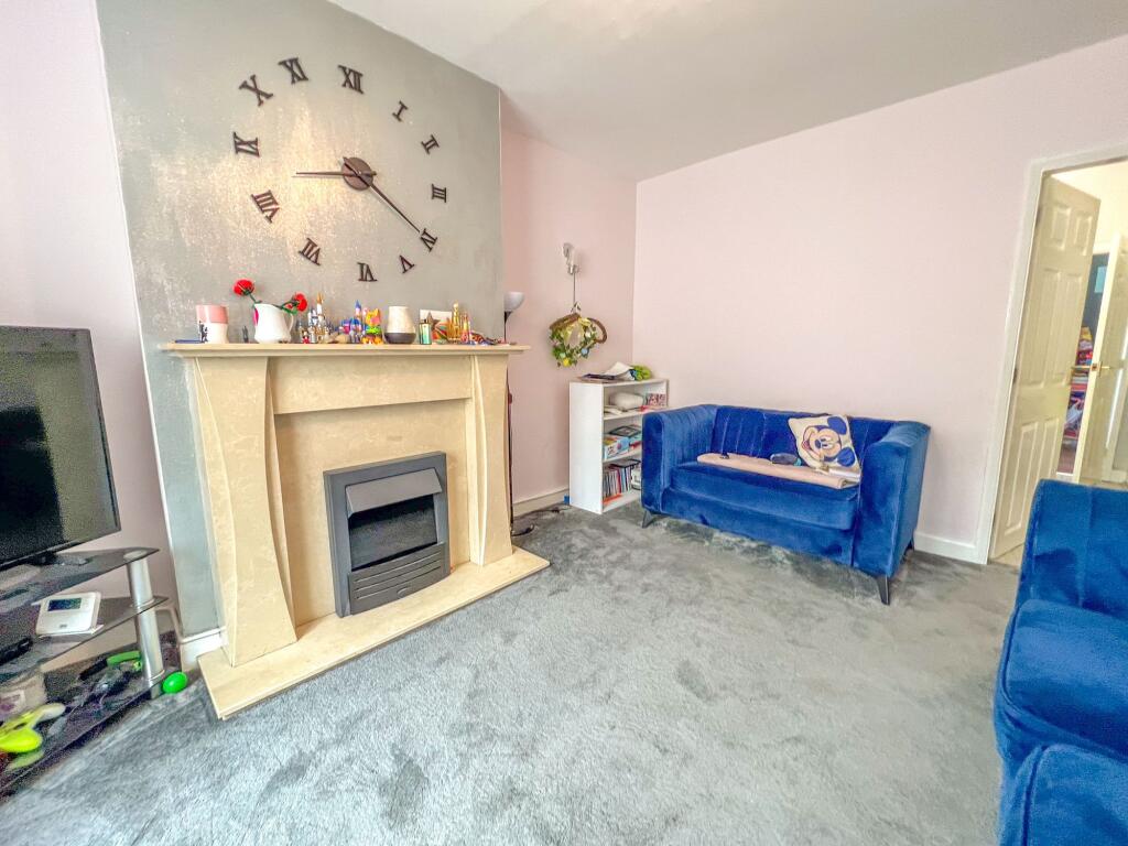 Heath End Road, Nuneaton, CV10 photo 4