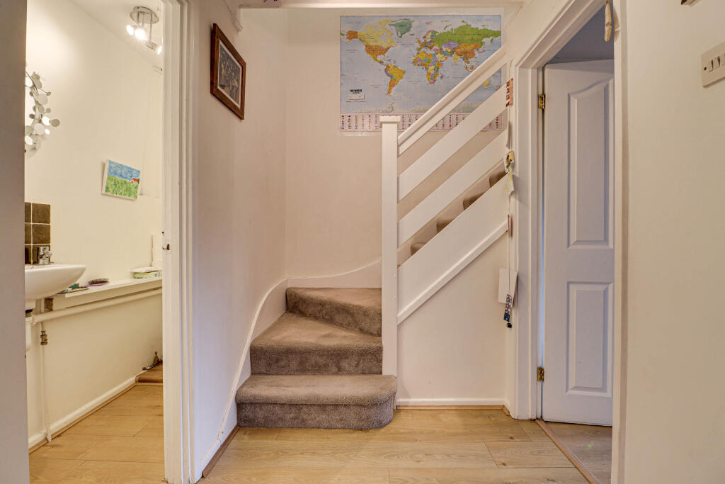 Additional image 8 of Broadstone Road, Harpenden, Hertfordshire, AL5