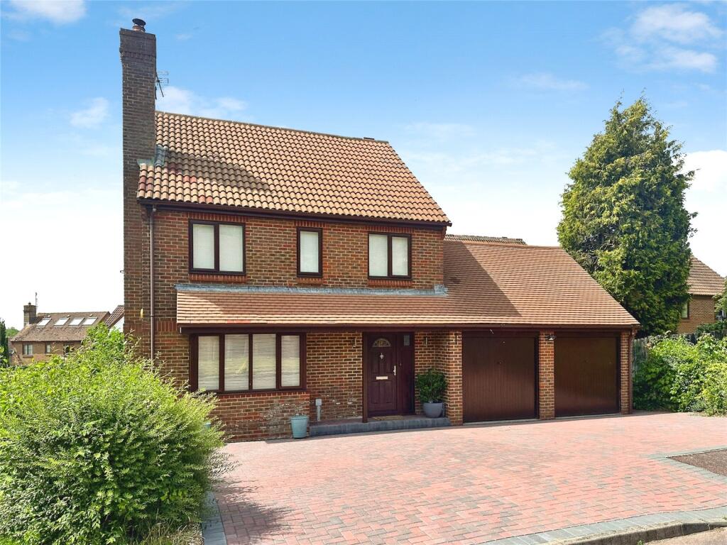 Main image of property: Highwood Ridge, Basingstoke, Hampshire, RG22