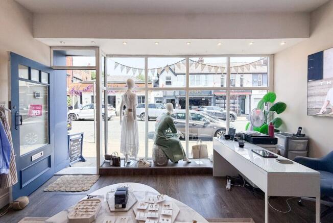retail unit to let in Hale, Cheshire6.png