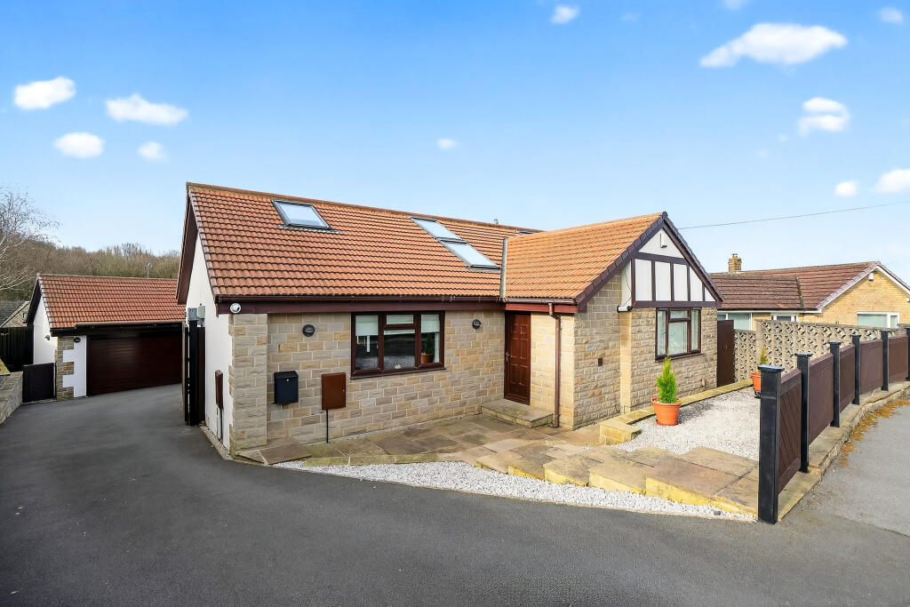 Main image of property: Templegate Road, Leeds, LS15