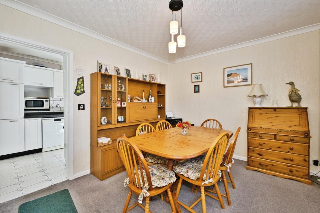 House in Tintinhull, Somerset - View 4