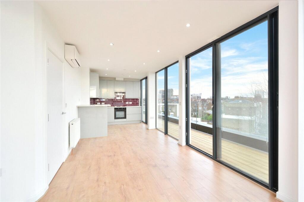 Apartment in London - View 5