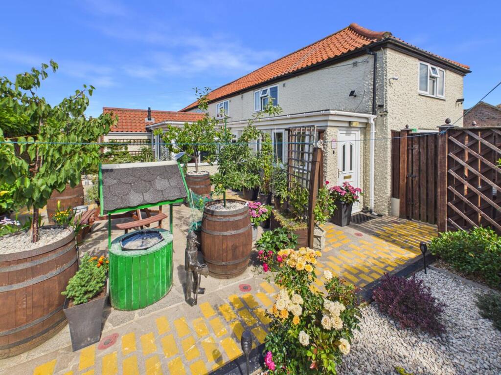 Main image of property: 4 Castle Lane, Coningsby
