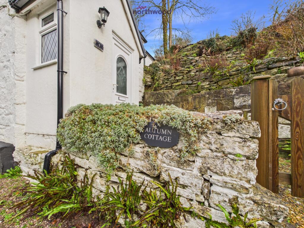 Heol Pen Y Felin, Wrexham, LL11 photo 3