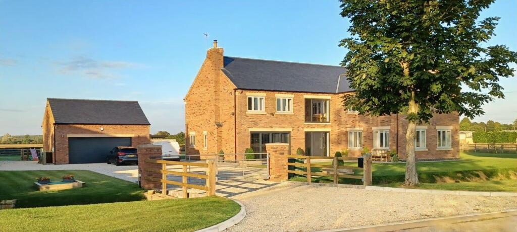 Main image of property: Fieldview House, Biggin Lane, Leeds, North Yorkshire