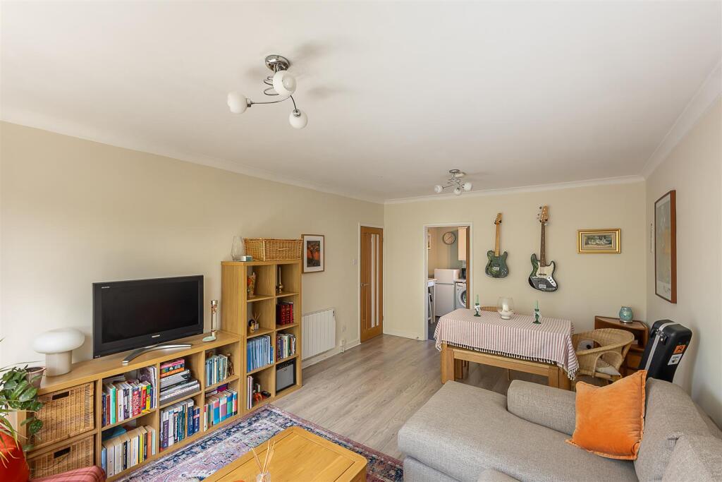 Apartment in Newcastle upon Tyne, Tyne and Wear - View 3