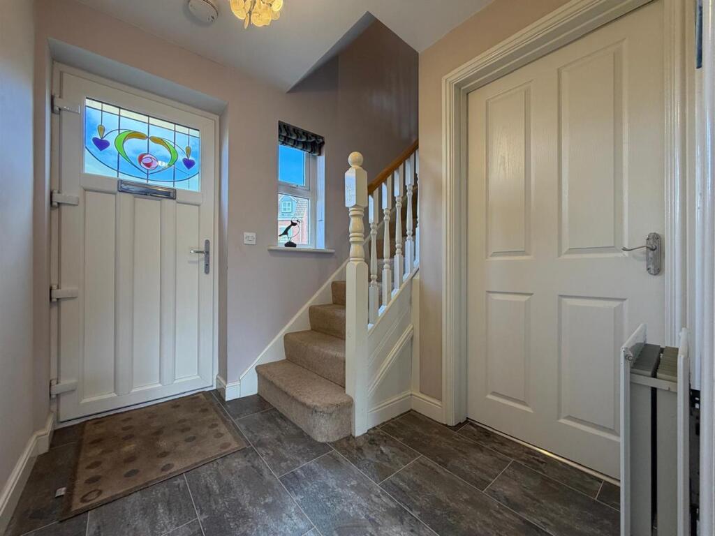 House in Sandwell, West Midlands - View 3