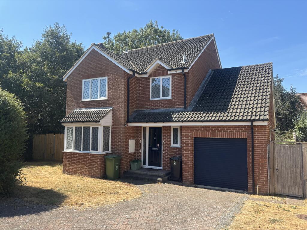 Main image of property: Piercefield, Reading, RG31