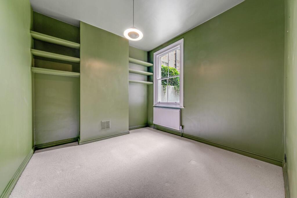 Apartment in London - View 5