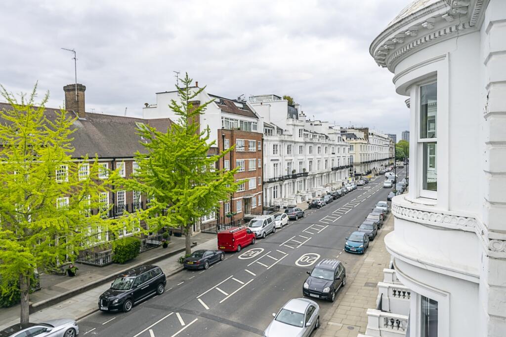 Apartment in London - View 4
