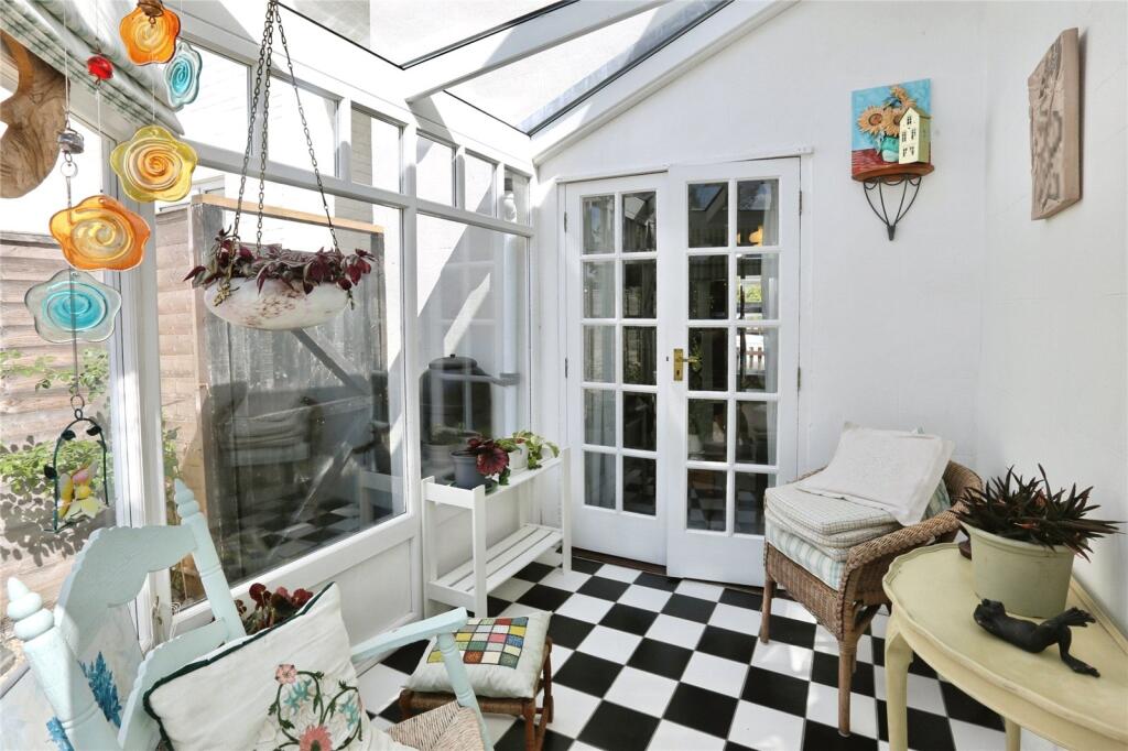 House in Southampton, Warsash - View 5
