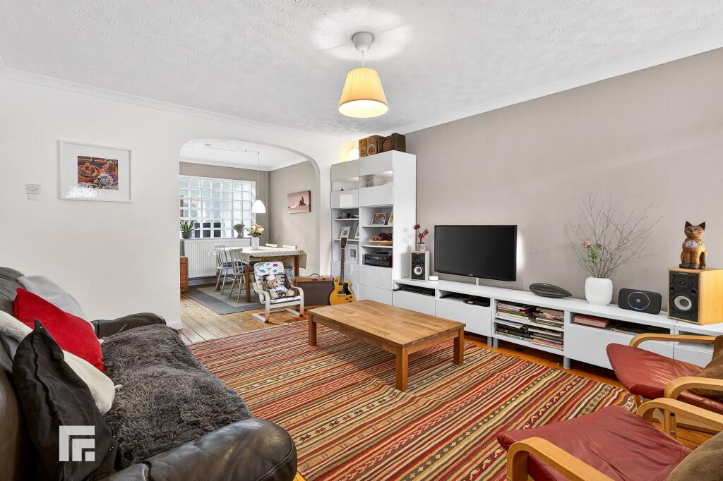 House in Cardiff, Pentrebane, Fairwater - View 3
