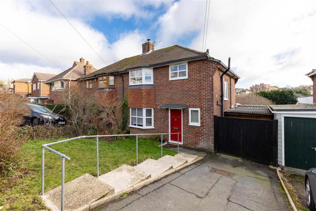Collinswood Drive, St. Leonards-On-Sea photo 2