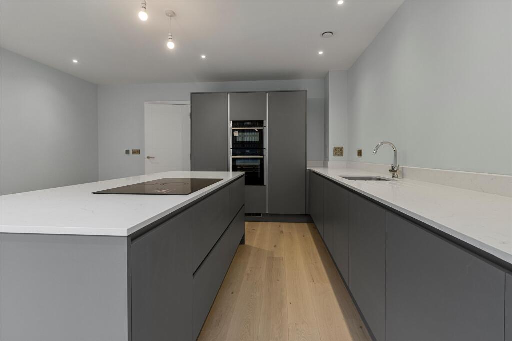 Main image of property: Palace Gardens, Babbacombe Road, Torquay, Devon, TQ1 3TG.