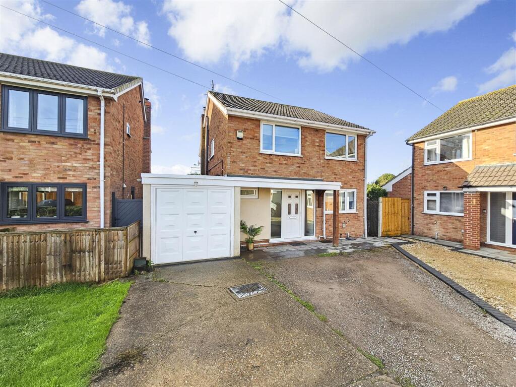 Main image of property: Hobsons Acre, Gunthorpe, Nottingham