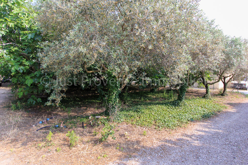 Main image of property: Provence-Alps-Cote d`Azur, Vaucluse, Caromb