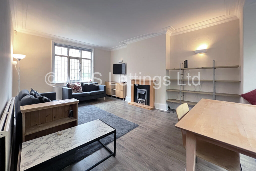 8 Rokeby Gardens, Leeds, Ls6 3JZ - View 3